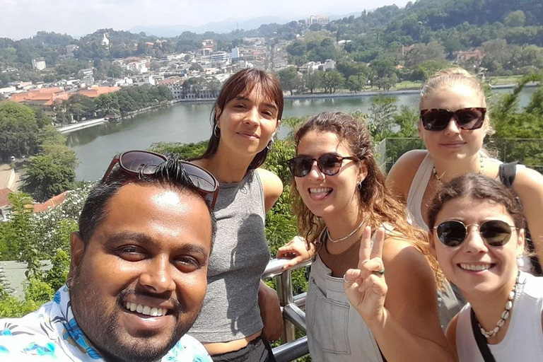 Kandy City Tours by Van