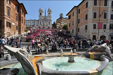 Rome: Small-Group Tour with Street Food, Tiramisu & Gelato