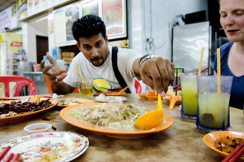 Kuala Lumpur Street Food Tour “Off The Eaten Track” Standard Option