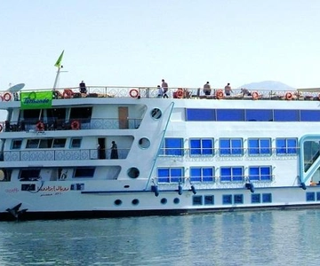 Sailing Nile cruise from Aswan to Luxor 2 nights