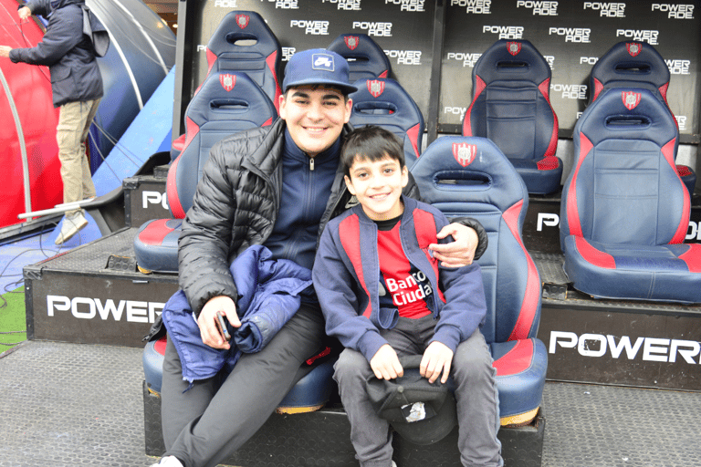 Fußball in Buenos Aires: Erlebe die Leidenschaft bei einem Spiel von San Lorenzo de Almagro