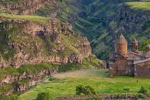 Escursione privata di un giorno a Saghmosavank-Monumento dell&#039;alfabeto e Yerevan