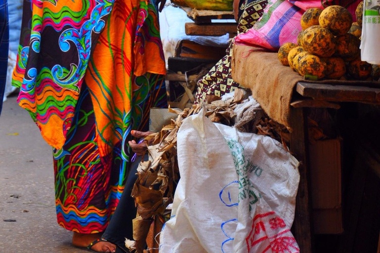 Visite citadine de Zanzibar et banc de sable de Nakupenda avec barbecueVeuillez vous rendre au lieu de rendez-vous (ancien fort de Zanzibar)
