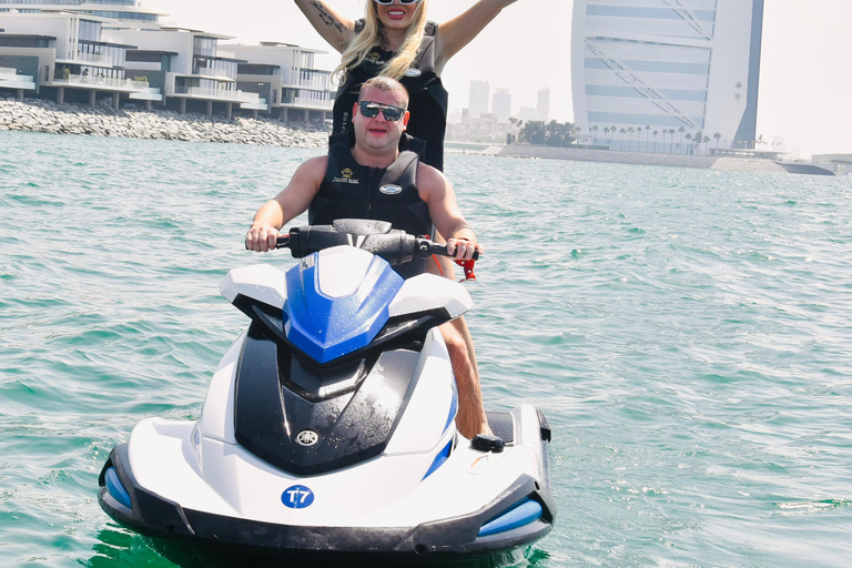 Dubai: Jet Ski Experience with Burj Al Arab Photo Stop Dubai: Jet Ski Adventure with Palm Jumeirah Views
