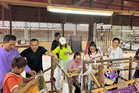 Siem Reap: Angkor Silk Farm & Mechrey Floating Village Tour