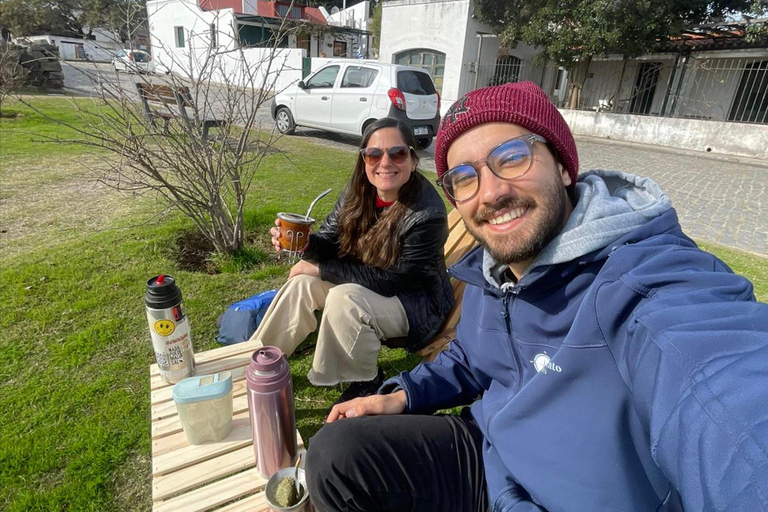 Colonia del Sacramento: Prepare mate like a local Colonia del Sacramento: Make mate like a local