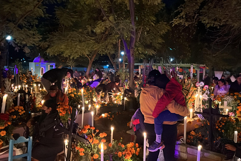 Among Flowers and Candles: A Tour of Oaxaca's Cemeteries Between Flowers and Candles: A Tour of Oaxaca's Cemeteries