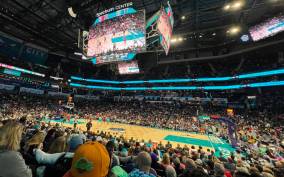 Charlotte: Charlotte Hornets Basketball Game Ticket