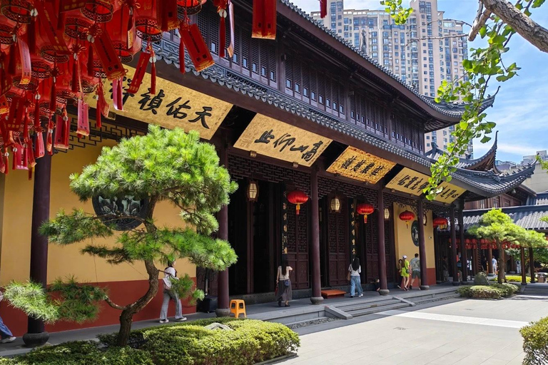 2H Private Tour: Jade Temple & Buddhism Meal (All Inclusive)