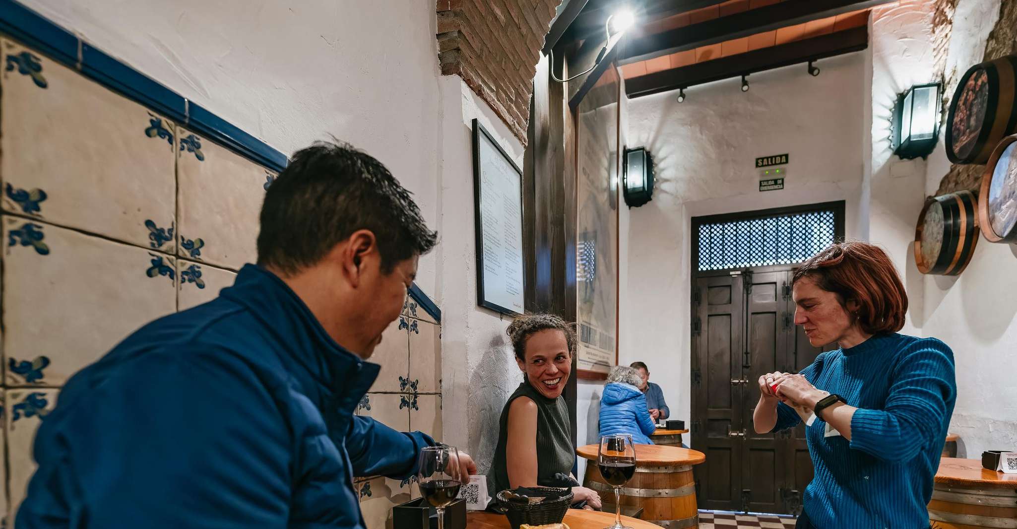 Málaga, Traditional Andalusian Tapas and Wine Tour - Housity