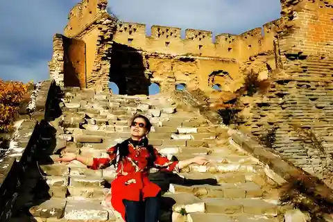 From Beijing: JinShanLing Great Wall Bus Tour with Ticket