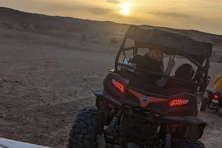 Pacote para o deserto de Agafay: passeio de buggy e de camelo e jantar com espetáculoPacote Deserto de Agafay: passeio de quadriciclo, passeio de camelo e jantar com show