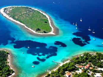 Trogir and Split Private Blue Lagoon & Šolta 3 Islands Tour