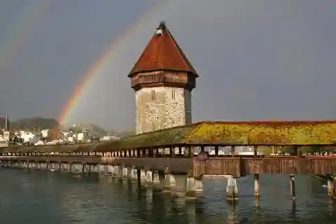 Promenade médiévale privée dans le centre historique de Lucerne