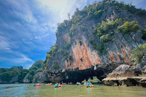 Phuket : Excursion privée en bateau de luxe dans la baie de Phang NgaBateau de luxe de l'époque à partir de Phuket