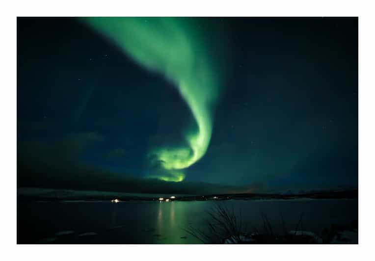 Kiruna: Northern Lights Tour with Stejk Street Food Dinner | GetYourGuide