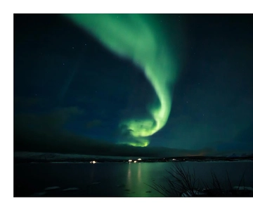 Kiruna: Northern Lights Tour with Stejk Street Food Dinner