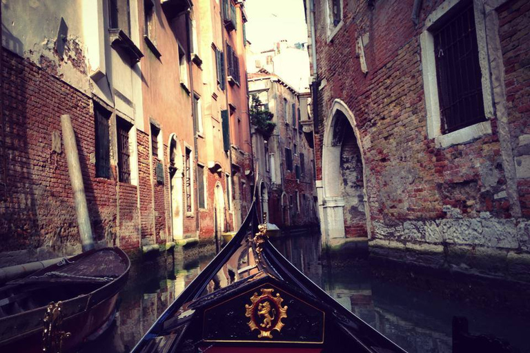 Venice: Private After Dark Tour and Gondola RideVenice: Private Ghost Tour and Gondola Ride