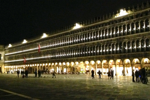 Venice: Private After Dark Tour and Gondola RideVenice: Private Ghost Tour and Gondola Ride