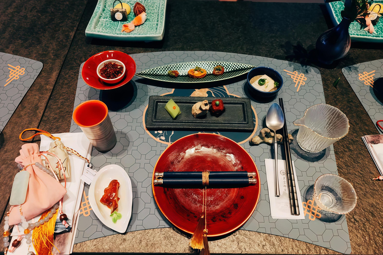 Suzhou: Jiangnan Garden Dining Experience with Pingtan Show Regular Seat + Makeup （plz to book 2 days in advance）