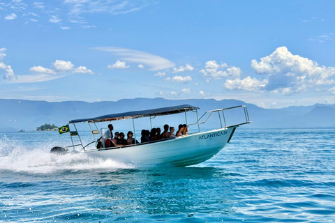 Shared speedboat tour of 6 islands and paradise beaches in Paraty Shared speedboat ride to 6 islands and paradise beaches in Paraty