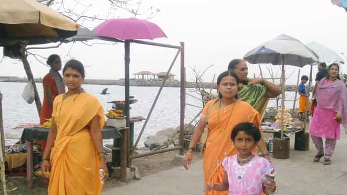 elephanta cave tour with bollywood tour