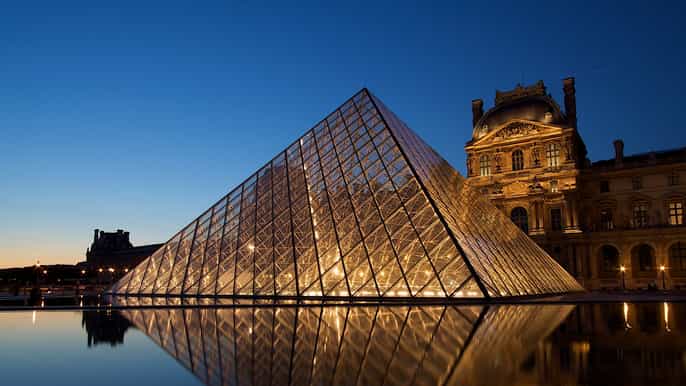 París: acceso reservado al Louvre y crucero en barco