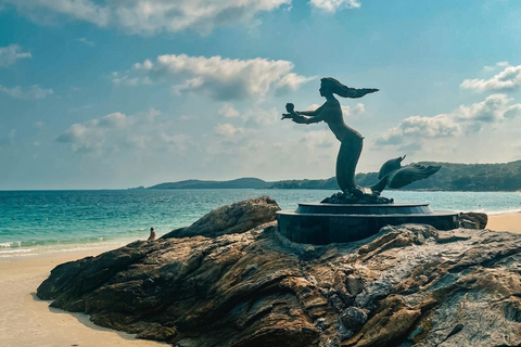 Koh Samet Island Tour with Dinner & Fire Show from Pattaya