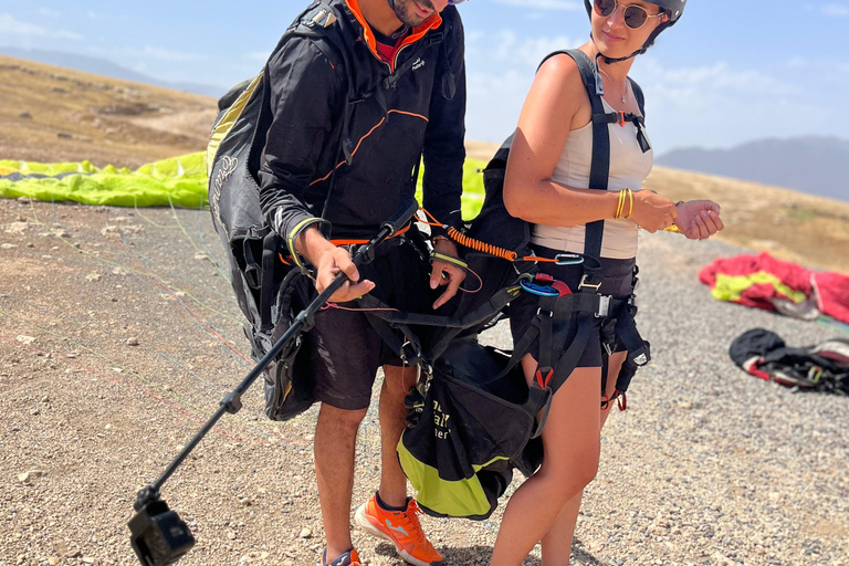 Avventura a Marrakech: parapendio, giro in cammello e colazione