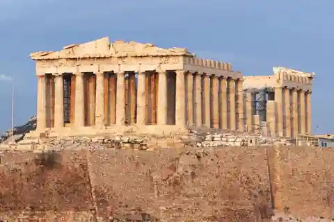Athens: Private 4-Hour Tour with Acropolis and Old Town