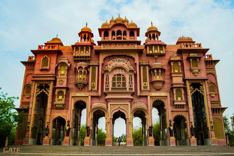 Jaipur: Guided Full-Day Private Sightseeing Tour by Car Jaipur: Full-Day Sightseeing Tour By Car, Guide & Entry Fees