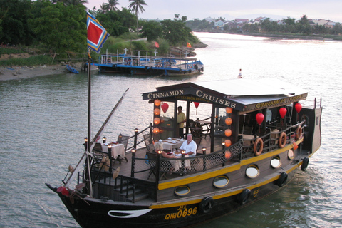 Hoi An: Schifffahrt bei Sonnenuntergang mit Dinner