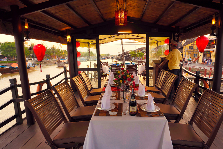 Hoi An: Schifffahrt bei Sonnenuntergang mit Dinner