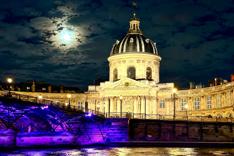 Paris: Illuminated Seine Night Cruise from the Eiffel Tower Paris: Illuminated Seine River Night Cruise & Free Postcard