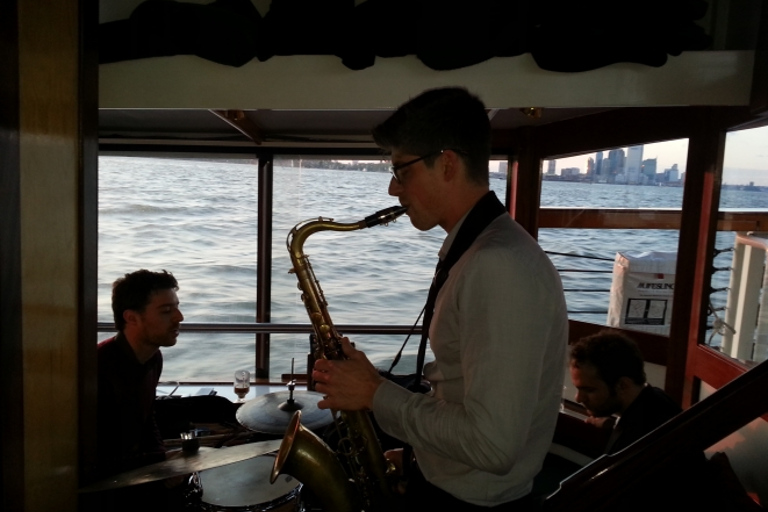 NYC: Avondlijke Jazz Cruise op het jacht ManhattanNYC: Avondjazzcruise op het jacht Manhattan