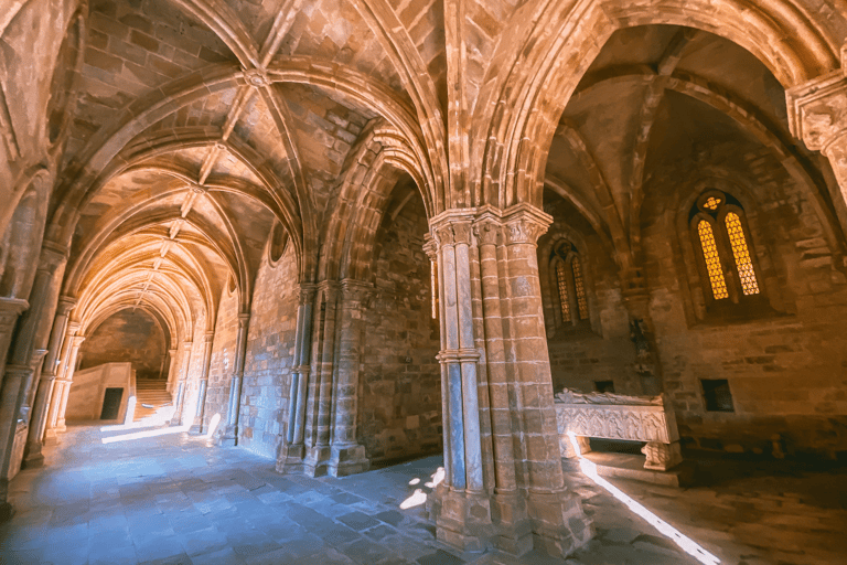 From Lisbon: Évora + Chapel of Bones + Monsaraz + Alentejo Wines Évora Tour + MONSARAZ + Wine Tasting