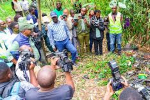 Nairobi: River Kayaking and Clean-Up Experience