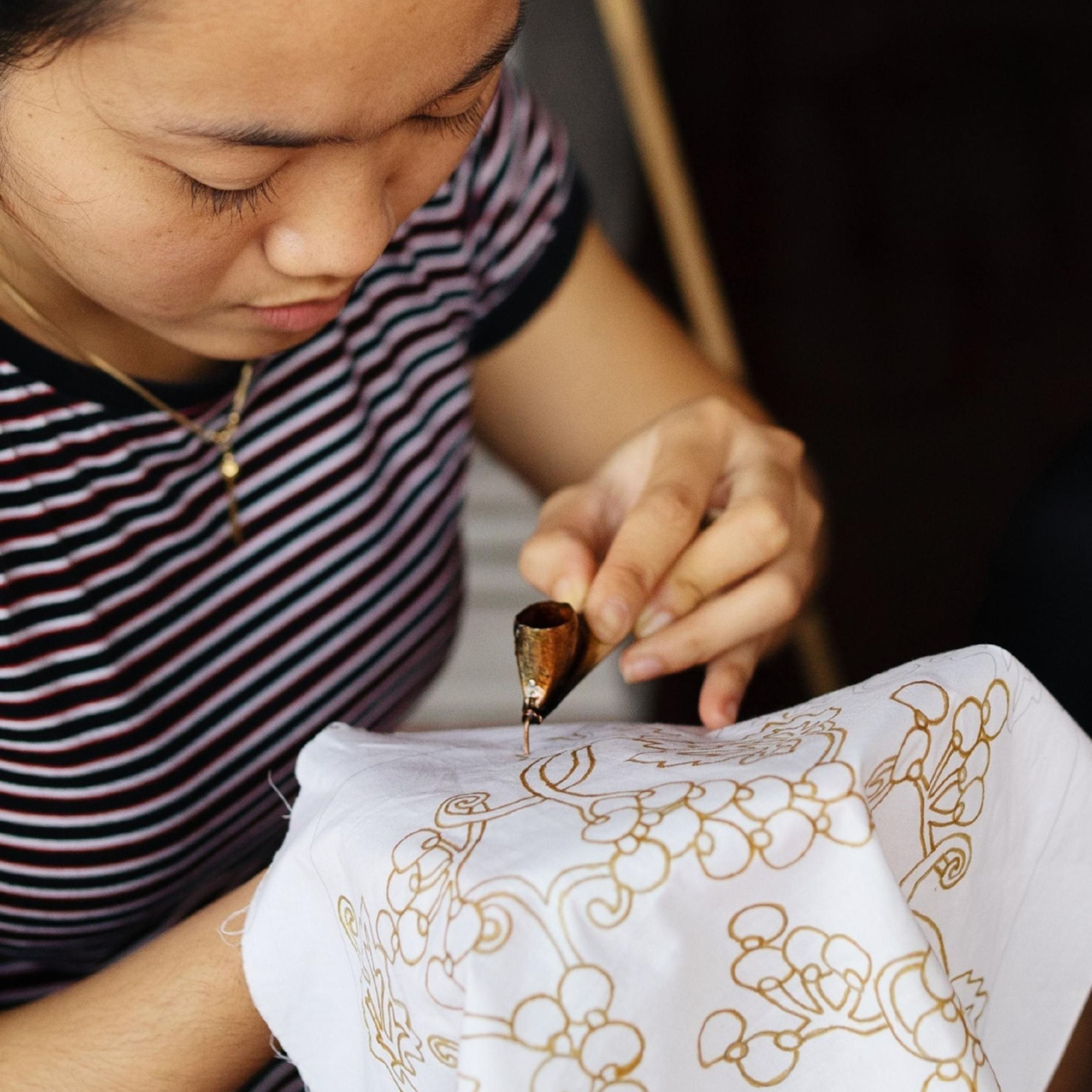 Ubud: Batik-Kurs & Tour zu einem heiligen Tempel