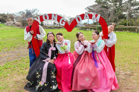 Jeju: K-drama Hanbok Photoshoot & Private Guided Tour