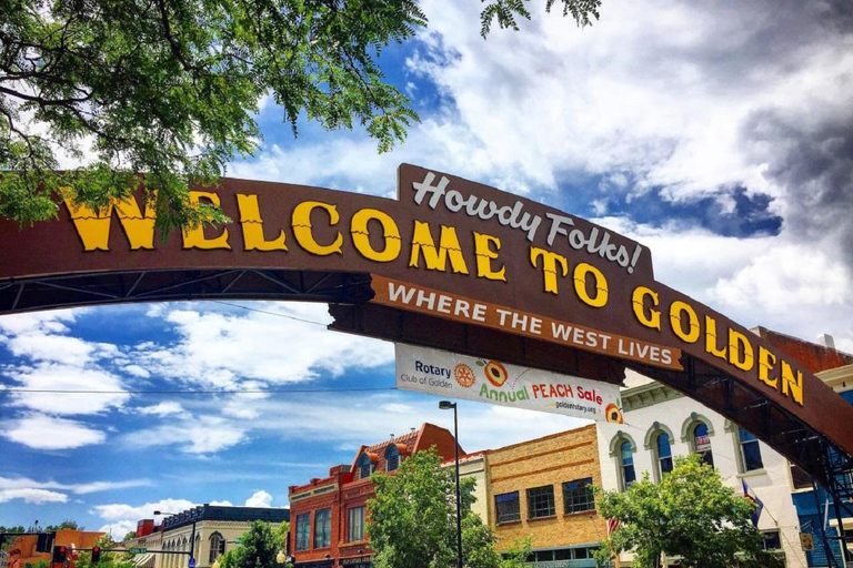 Kleine Gruppe: Red Rocks Park, Golden Town Tour ab Denver