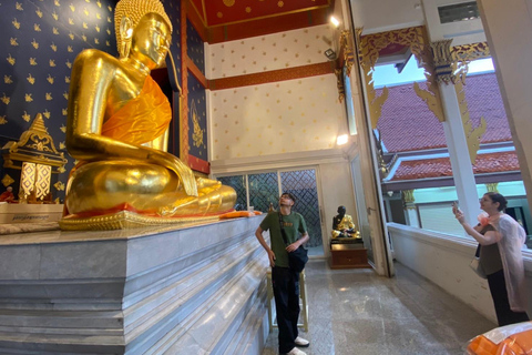 Bangkok's incredible Nightlife Tour by Private Tuk Tuk