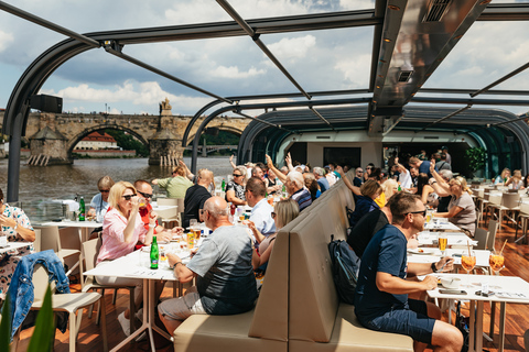 Praga: crociera sul fiume Moldava con pranzo su barca dal tetto trasparentePraga: crociera con pranzo di 2 ore sul fiume Moldava