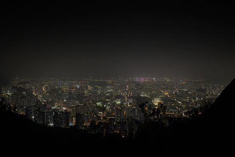 Hong Kong: Lion Rock Ridge Views Guided Hike (4 Hours)