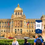 Praga: Biglietto per il Museo Nazionale e tour della città con audioguida online