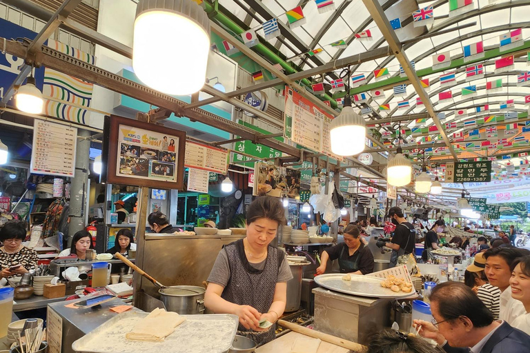 Seul: tour gastronómico pelo mercado noturno com churrasco coreano e casa de chá
