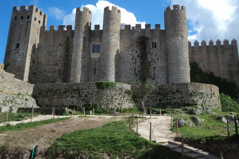 Ab Lissabon: Kleingruppentour nach Fátima, Nazaré und Óbidos