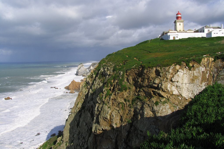 Ab Lissabon: Kleingruppentour nach Fátima, Nazaré und Óbidos