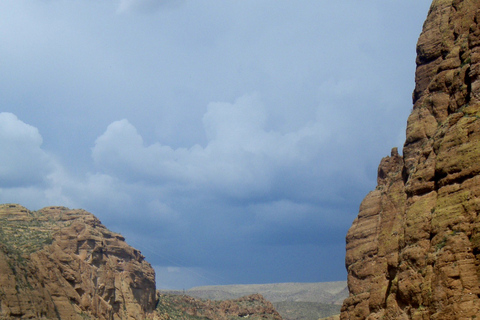 Apache Trail w/Dolly Steamboat Full Day Small Group Tour Apache Trail Full Day Small Group Tour