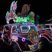 Yogyakarta: Nighttime Walk and Food Tour