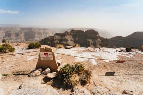 Las Vegas: Grand Canyon West Bus Tour with Hoover Dam Stop